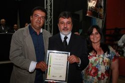 Diploma de Honra ao Mérito concedido pelo ver. Alessandro Oliveira Apaza ao Dr. Edson Araújo Rios