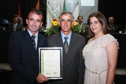 Diploma de Honra ao Mérito concedida pelo ver Jovino Gonçalves Filho ao Sr. Carlos Nascimento Rodrig