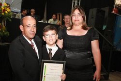 Diploma de Honra ao Mérito concedida pelo ver. Luciano Francino Rabelo a Sra. Helba Araújo Arantes